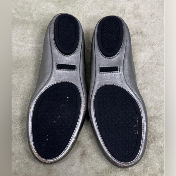 Tory Burch silver reva ballet flats with silver buckle size 8 - Picture 6 of 8